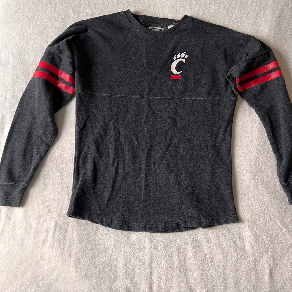 University of Cincinnati Black Long Sleeve pullover with Red Stripes